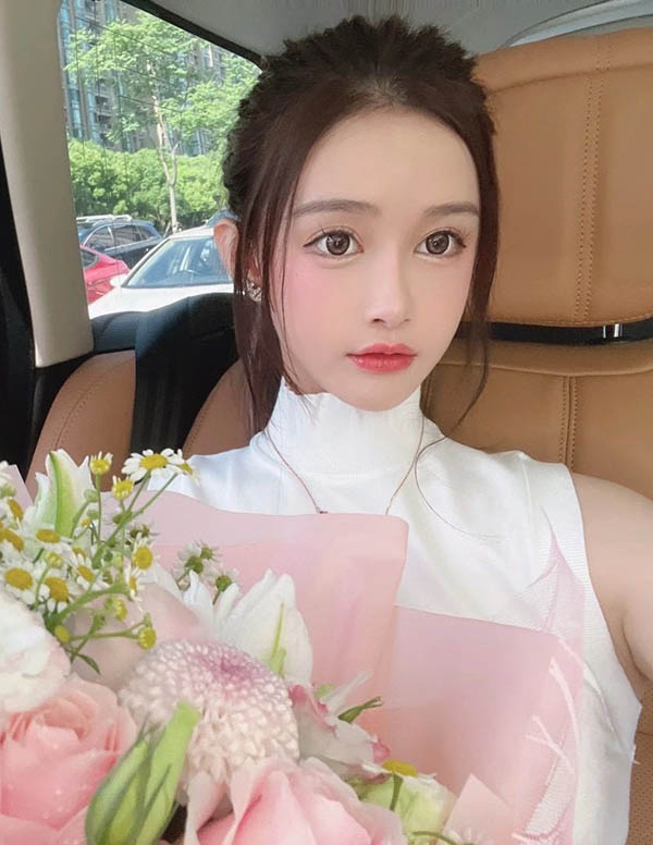 新加坡外围女大学生