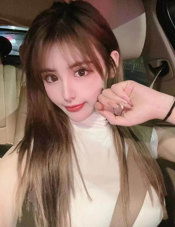 洛杉矶围经纪人微信